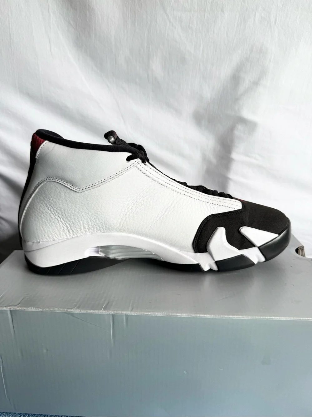 AUTHENTIC Jordan 14 Retro Black Toe size 11.5 487471-160 2024 PRE-OWNED